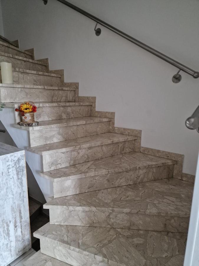 Homestay Cheerful Roof Flat In A Private German Style House *